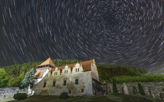 Lázár Castle